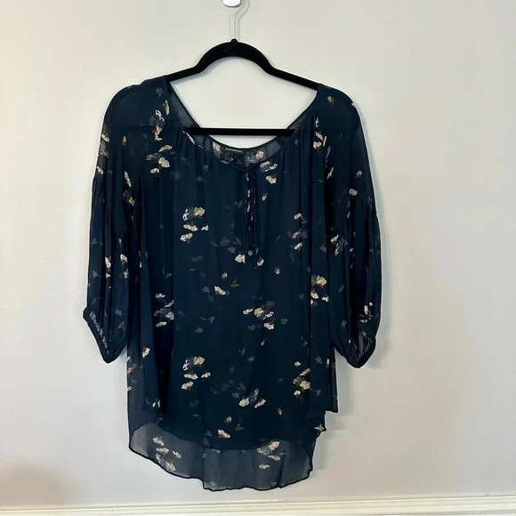 Club Monaco Women’s 3/4 Sleeve Navy 100% Silk Sheer Floral Blouse Size M GUC - Picture 2 of 9